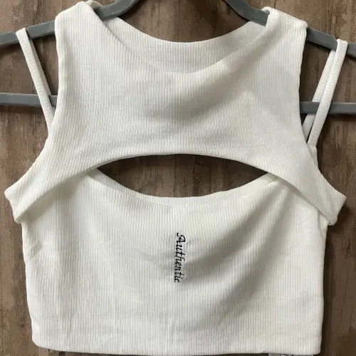 Top Authentic — imagen 1