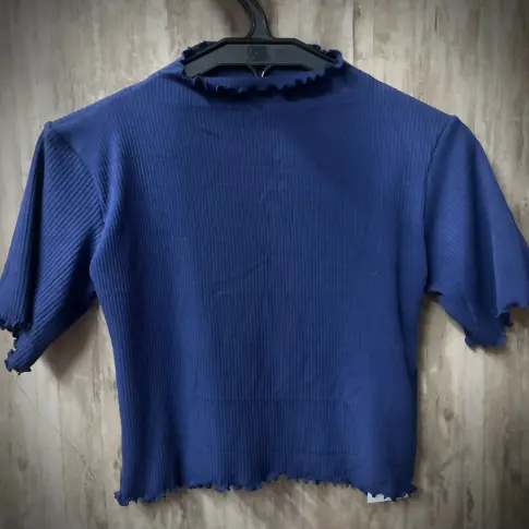 Pullover bordes de lechuga — imagen 5