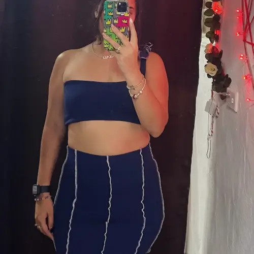 Conjunto (falda + top asimétrico) costuras visibles contrastadas — imagen 6