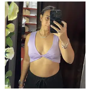 Top nudo morado pastel miniatura 1