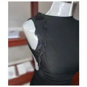 Vestido Flor con espalda afuera miniatura 2