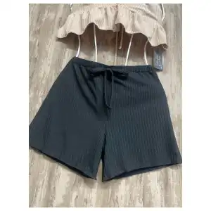 Short Sencillo miniatura 1