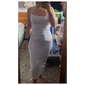 Vestido Tiro Cuello miniatura 4