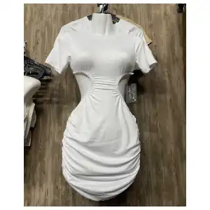 Vestido fruncido con mangas cortas miniatura 5